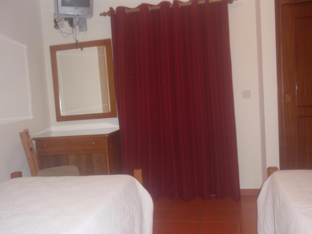 Residencial Idalio Hotel Odemira Cameră foto